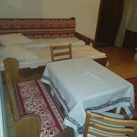 Arnica Montana Hotel Arieşeni Екстериор снимка