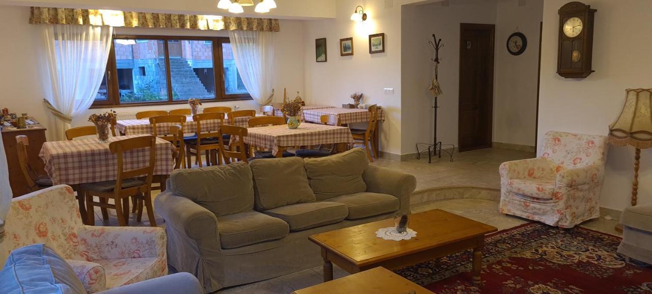 Arnica Montana Hotel Arieşeni Екстериор снимка